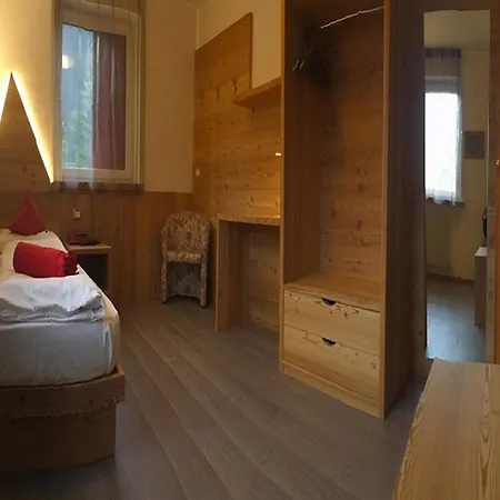 Fedaia Joy Bed & Breakfast 3*