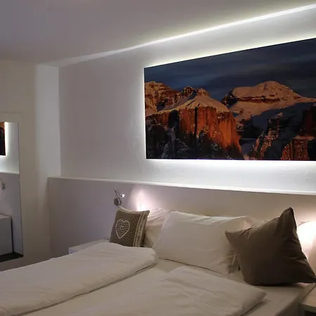 Fedaia Joy Bed & Breakfast