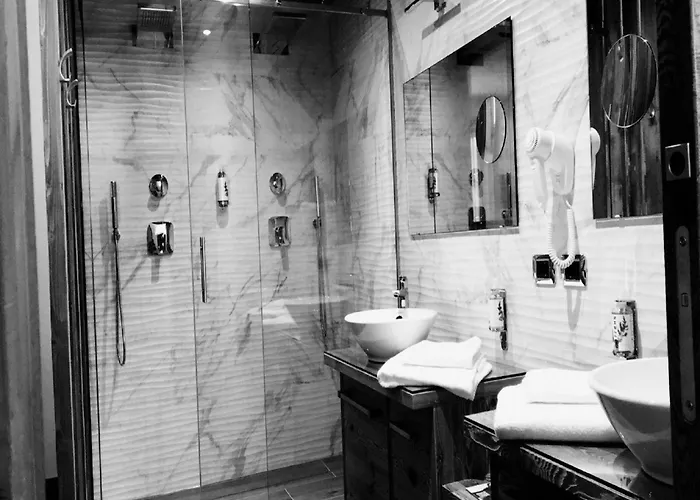 Alojamento de Acomodação e Pequeno-almoço Fedaia Joy